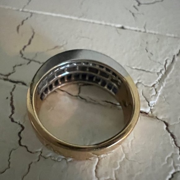 Ladies SAPPHIRE AND DAIMOND BAND RING - Picture 5 of 8